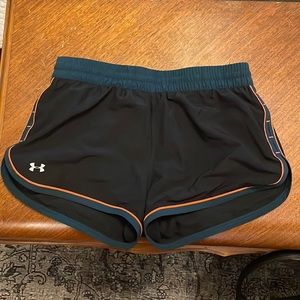 RARE COLOR! Under Armour Great Escape II, Black/Batik, Size XS